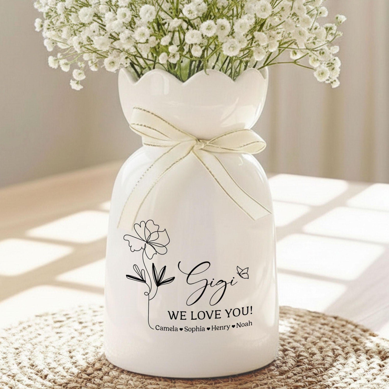 Personalized Ceramic Flower Vase for Grandma, Custom Name Gift for Mom, Mother s Day Decor, Family Keepsake