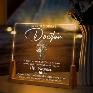 Custom Doctor LED Light Desk Name Plate Personalized Acrylic Name Sign for Doctor Office Medical Desk Decor Graduation Gift for Doctor