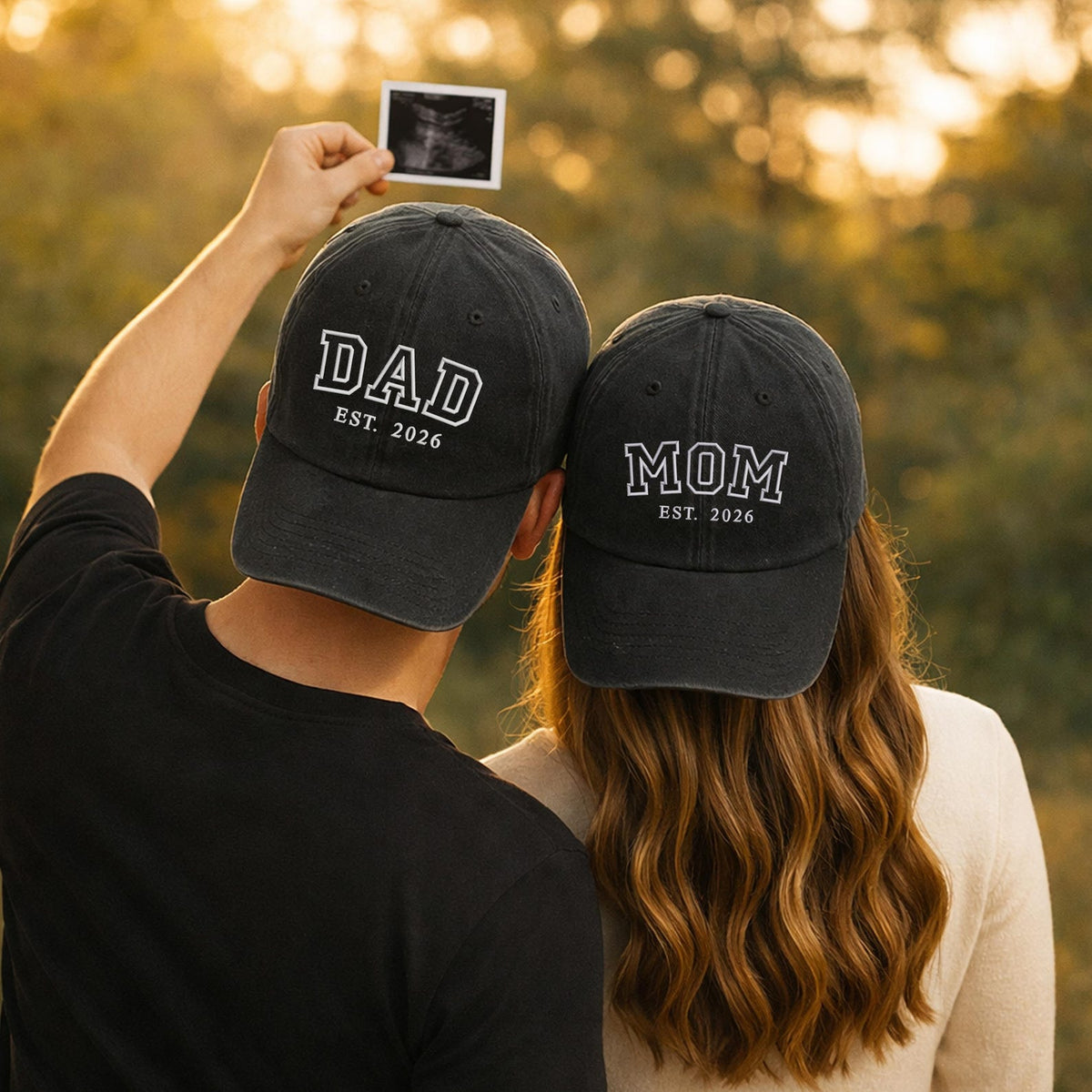 Custom Embroidered Mom and Dad EST 2026 Hat, Pregnancy Reveal Cap, Baby Announcement Gift, New Parents Baseball Hat,Mothers Day Gift for Mum