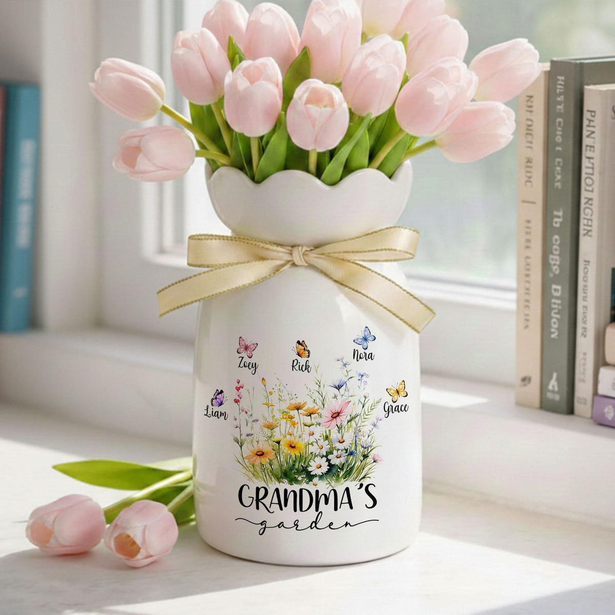 Personalized Flower Vase for Mom, Ceramic Flower Vase with Butterfly, Gift from Grandkids, Mother's Day Gift for Mom Grandma, Birthday Gifts