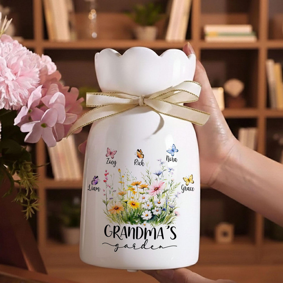 Personalized Flower Vase for Mom, Ceramic Flower Vase with Butterfly, Gift from Grandkids, Mother's Day Gift for Mom Grandma, Birthday Gifts