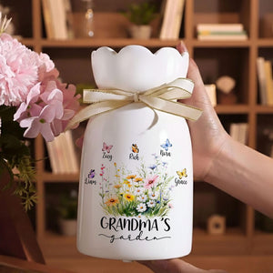 Personalized Flower Vase for Mom, Ceramic Flower Vase with Butterfly, Gift from Grandkids, Mother's Day Gift for Mom Grandma, Birthday Gifts
