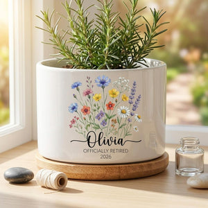 Personalized Retirement Gift for Women, Custom Name Retired 2026 Flower Pot, Retirement Mug for Coworker Teacher Mom, Floral Garden Gift Cup