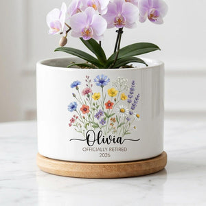 Personalized Retirement Gift for Women, Custom Name Retired 2026 Flower Pot, Retirement Mug for Coworker Teacher Mom, Floral Garden Gift Cup