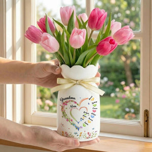 Personalized Mom Grandma Heart Flower Vase, Family Name Flower Vase, Vase with kids Names, Mum and Nana Generations Gift, Mother's Day Gift