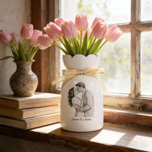 Custom Line Portrait Flower Vase, Personalized Ceramic Flower Vase with Couple Photo Drawing, Wedding Anniversary Gift for Her, Gift for Mom