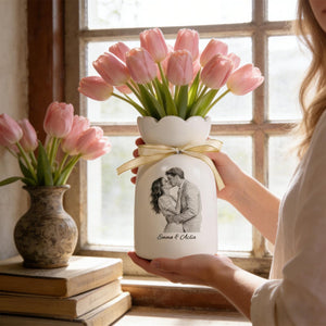 Custom Line Portrait Flower Vase, Personalized Ceramic Flower Vase with Couple Photo Drawing, Wedding Anniversary Gift for Her, Gift for Mom