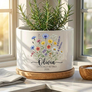 Personalized Retirement Gift for Women, Custom Name Retired 2026 Flower Pot, Retirement Mug for Coworker Teacher Mom, Floral Garden Gift Cup