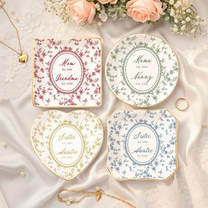 Personalized Toile de Jouy Grandma Est Ring Dish, Custom New Grandma Ceramic Jewelry Tray, Promoted To Grandma, Mothers Day Gift for Grandma