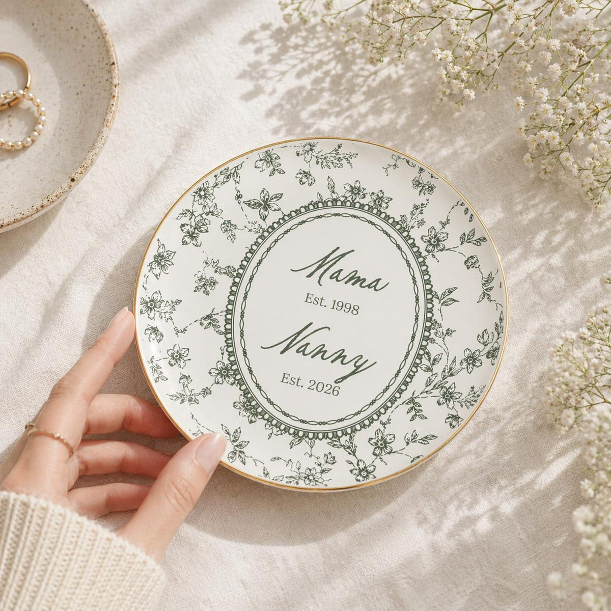 Personalized Toile de Jouy Grandma Est Ring Dish, Custom New Grandma Ceramic Jewelry Tray, Promoted To Grandma, Mothers Day Gift for Grandma