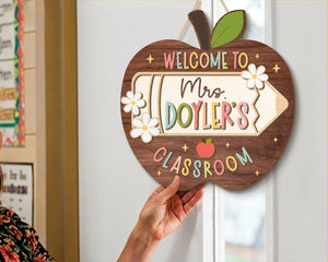 Personalized Apple Teacher Name Door Sign, 3D Welcome Door Hanger, Back to School Classroom Decor, Teacher Appreciation Gifts, Teacher Gift