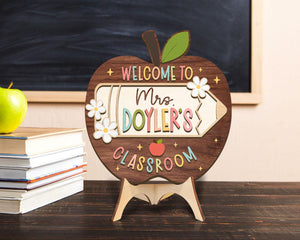 Personalized Apple Teacher Name Door Sign, 3D Welcome Door Hanger, Back to School Classroom Decor, Teacher Appreciation Gifts, Teacher Gift