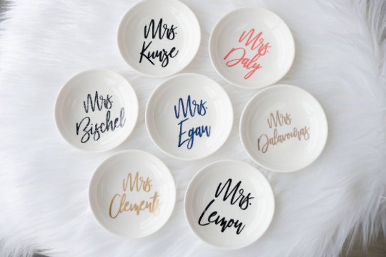 Personalized Mrs Ring Dish | Engagement Ring Dish Personalized Ring Dish Gift for Bride Ring Holder Custom Trinket Dish Engaged Jewelry Dish