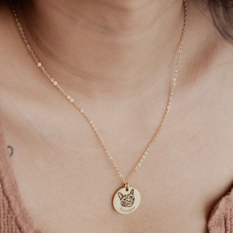 Mother's Day Gift Custom Pet Portrait Necklace Personalized Jewelry Gift Women Pet Lover Dog Mom Cat Mom Pet Necklace Pendant Gift for Her