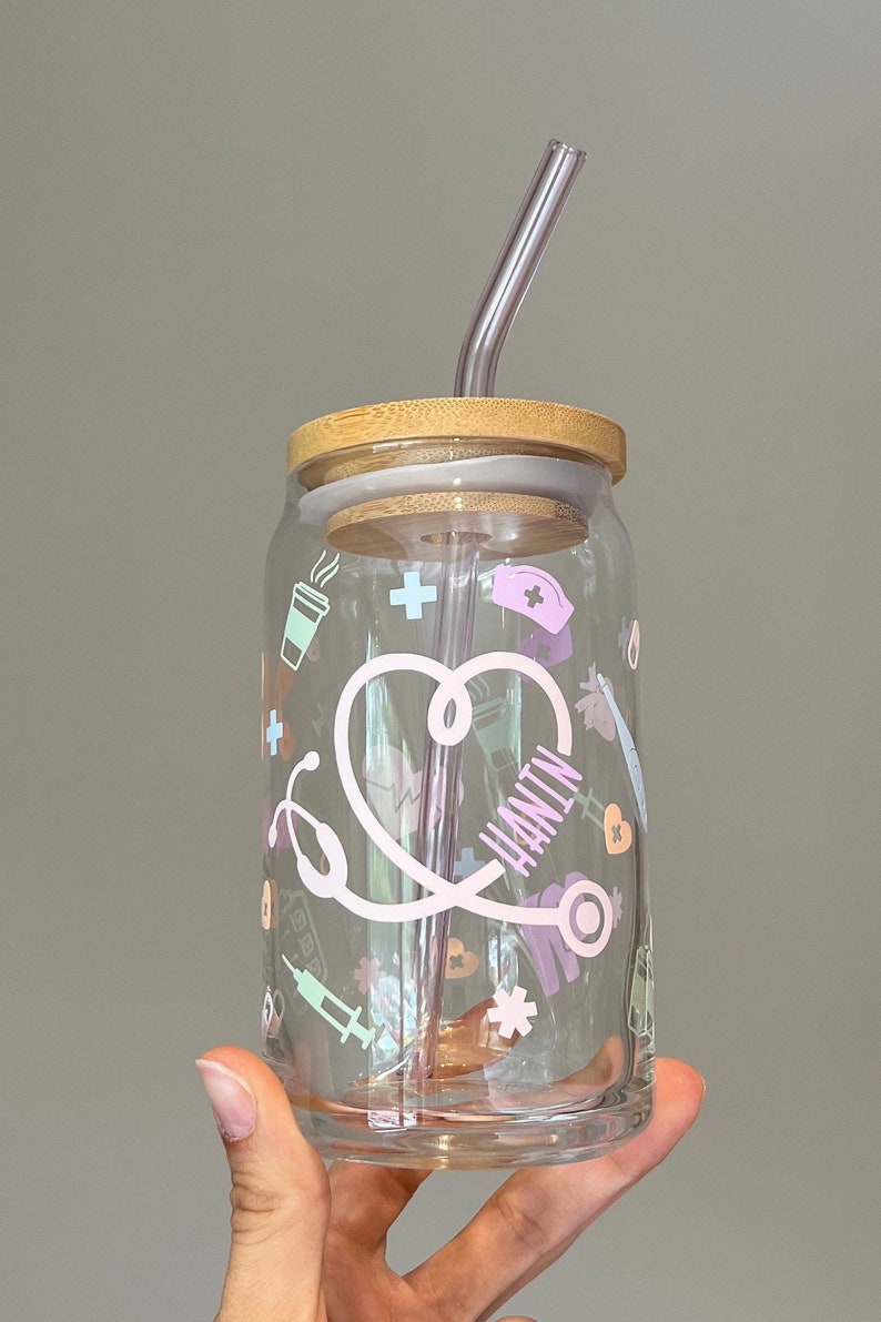 Custom Nurse Libbey Glass with Bamboo Lid and Straw | Personalized Nurse Beer Can Glass | Nurse Appreciation Gift | Iced Coffee | RN LPN CNA