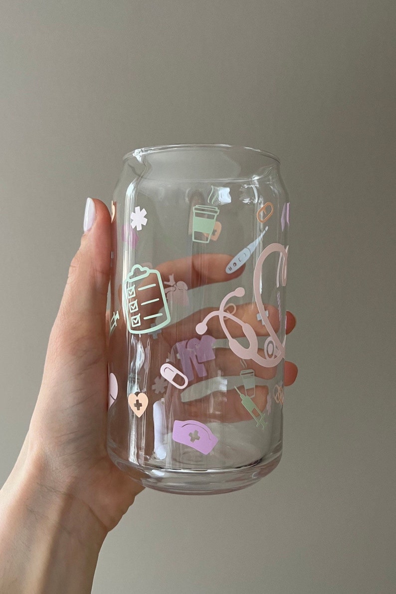 Custom Nurse Libbey Glass with Bamboo Lid and Straw | Personalized Nurse Beer Can Glass | Nurse Appreciation Gift | Iced Coffee | RN LPN CNA