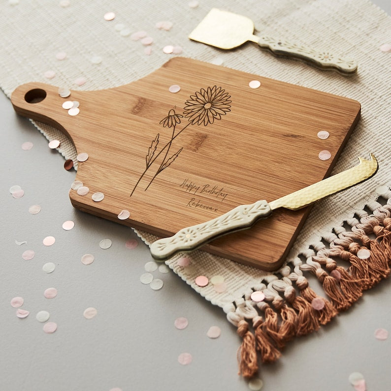 Birth Flower Wooden Birthday Chopping Board