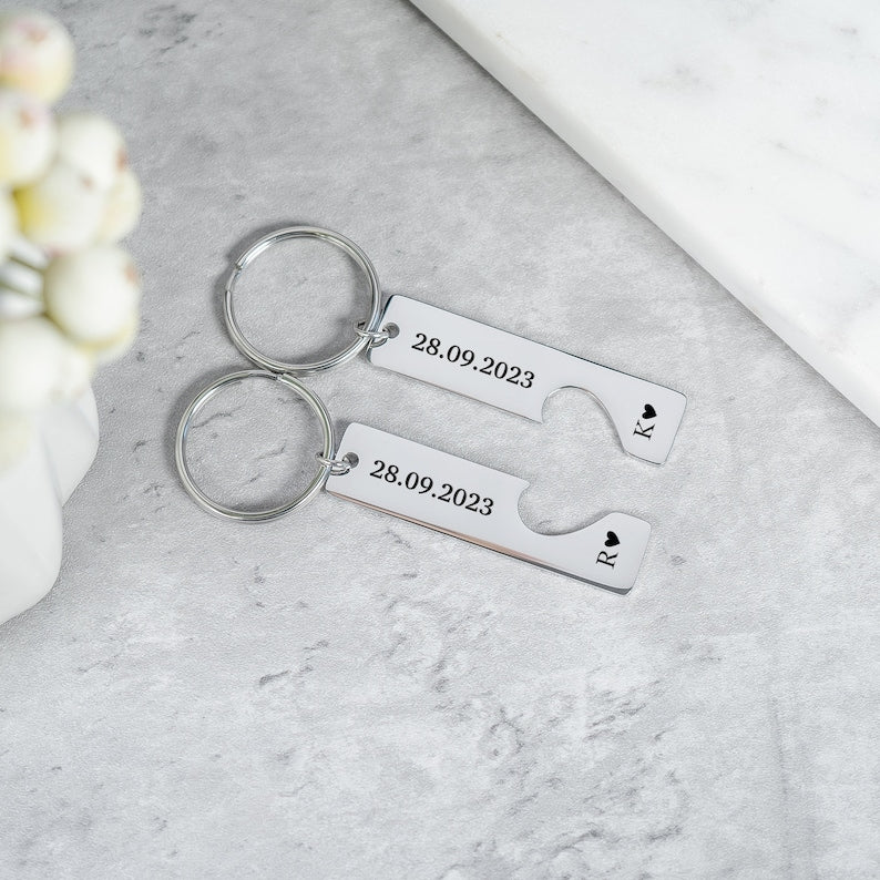 Personalised Engraved Special Date Keyrings, Anniversary Gift for Couples, Couple Heart Keyring, Valentines Gift, Keyring for Couples