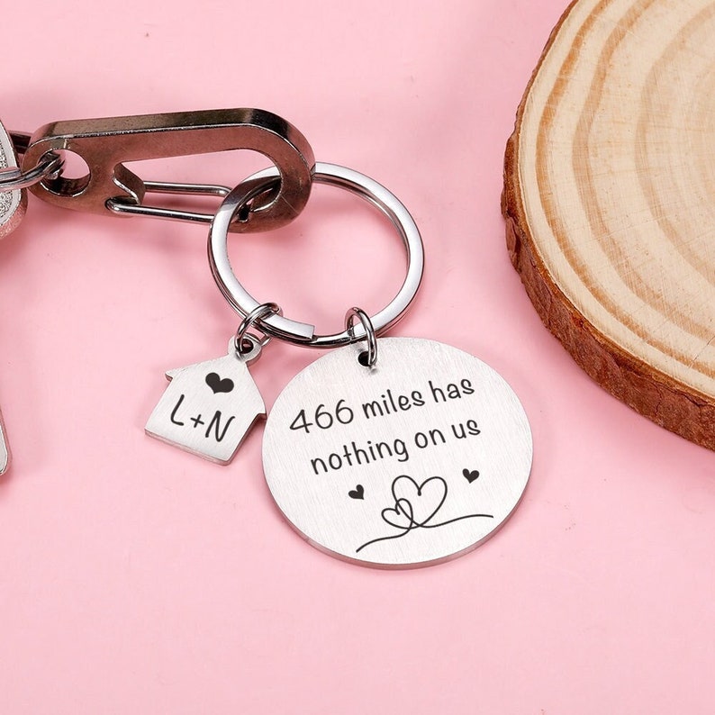 Long distance relationship gift for boyfriend, Couple Keychain, Valentine's Day Gift, Personalized Long distance relationships gift