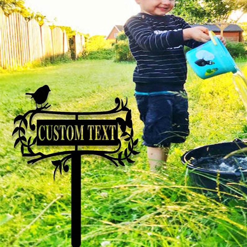 Custom Garden Sign with Stake,Metal Bird Garden Sign,Personalized Garden Stake,Yard Sign,Yard Decor,Gardener Name Sign,Mom's Garden Sign