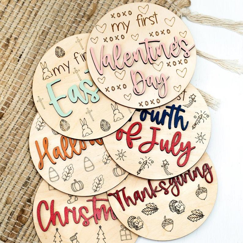 Wooden Milestone Baby Disc, Baby Milestone Cards, My First Holiday Milestones, My First Fourth of July Photo Props, Expecting Mom Gift