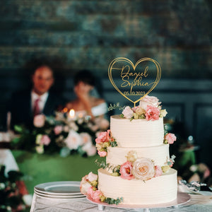 Wedding cake topper with a heart and a date, Personalized cake topper in a heart shape, Multiple colors available