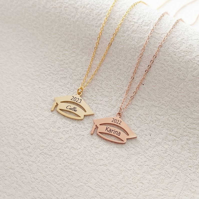 Custom Graduation Necklace,Personalized Graduation Name Necklace,Bachelor Cap Necklace,Graduation Gifts for Her,2025 Graduation Jewelry