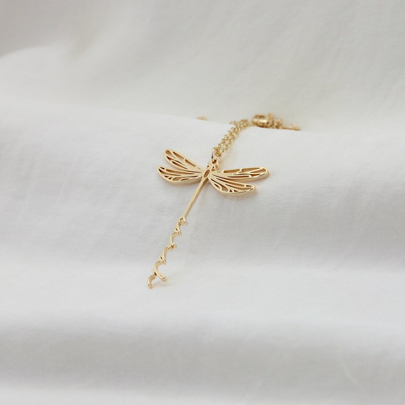 Custom Dragonfly Necklace with Name, Minimalist Dainty Personalized Dragonfly Necklace, Necklace for Women, Memorial Gift for Her/Mom