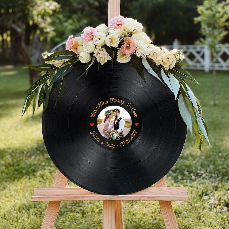 Personalized Wedding Guest Book Alternative, Custom Record Guestbook Vinyl with Easel And Jute Rope, Custom Family Name, Song and Lyrics