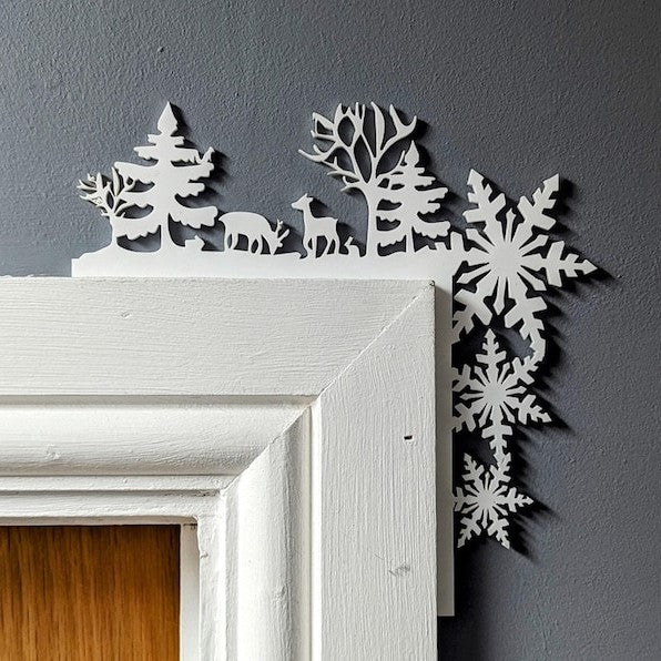 Deer In The Woods Decoration, Door Corner, White Christmas Decoration for the Home, Indoor Decor, Small Christmas Gifts For Women, Xmas