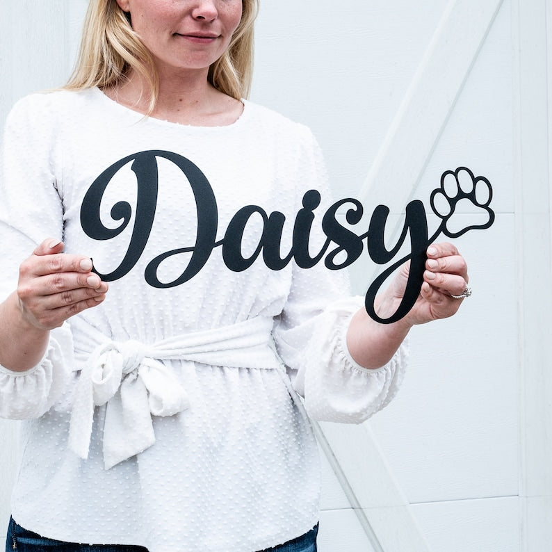 Personalized Metal Pet Name with Paw | Custom Metal Dog D cor | Dog Name Sign | Gift for Dog Mom Dog Dad | Pet Loss Gift Dog Memorial Gift