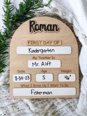 Personalized First Day of School Name Sign, Back to School memory, School milestone board, Gift for Kid, photo prop, kindergarten, Pre-K