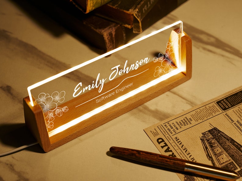 Personalized Desk Name Plate, Graduation Desk Name Plate,Graduation gift, Desk Accessories, Office Gifts for Boss Coworkers, New Job Gifts