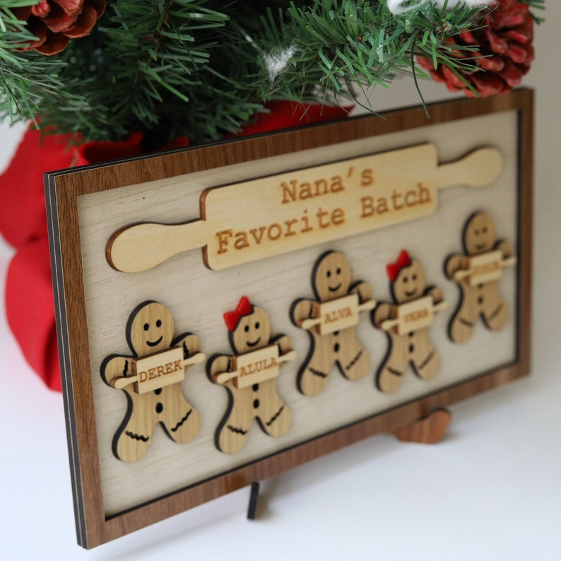 Nana's Favorite Batch Christmas Wooden Sign, Custom Christmas Baking Sign, Personalized Family Ginger Bread Sign Christmas Decor Tree Gift