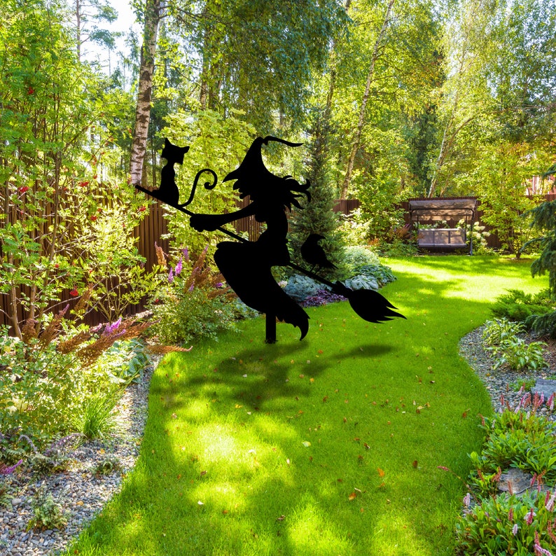 Witch with Broomstick Metal Garden Decor, Witch with Stakes Garden Sign, Halloween Sign, Witch with Cat and Crow Decor, Outdoor Fall Decor