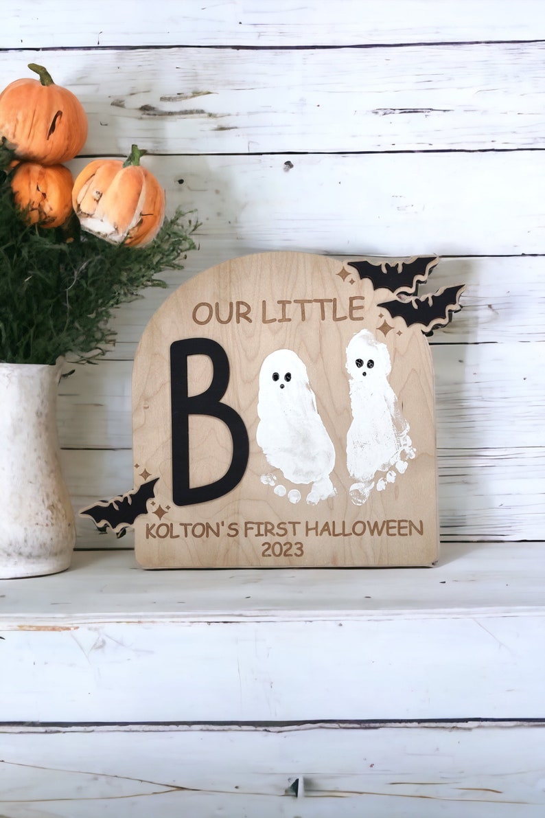 DIY Halloween Footprint Sign, Babys First Halloween Keepsake, Little Boo Wood Art, Halloween Kid Craft, Gift for Mom, Baby Shower, Ghost