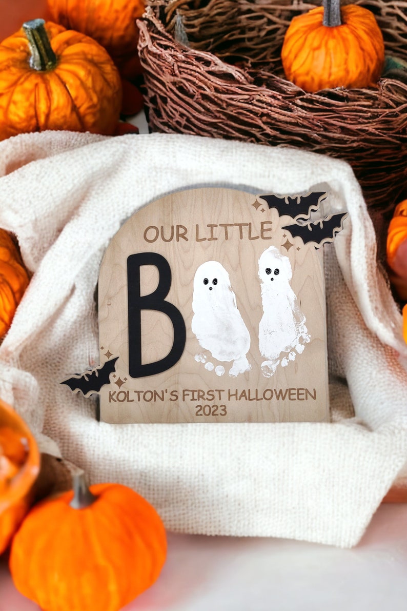DIY Halloween Footprint Sign, Babys First Halloween Keepsake, Little Boo Wood Art, Halloween Kid Craft, Gift for Mom, Baby Shower, Ghost