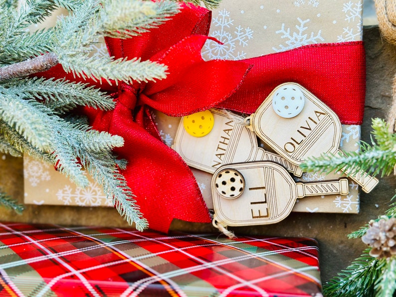 Pickleball Ornament Personalized - Pickleball Personalized Gifts - Wooden Christmas Ornament - Sports Christmas Personalized - Player Gifts