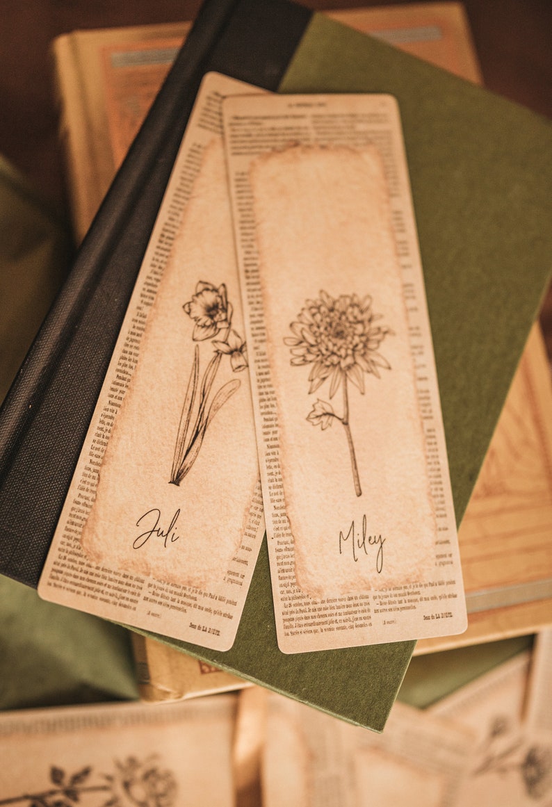 Personalized Birth Flower Bookmark with Name, Laminated Personalized Bookmark