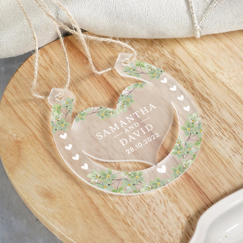 Personalised Lucky Horseshoe Wedding Gift, Mr & Mrs Present, Horse Gifts, Married Gifts, Wedding Decoration Ornament, Frosted Acrylic
