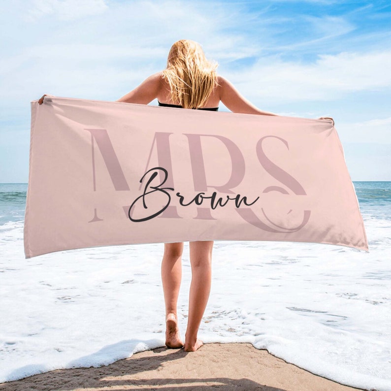 Custom Couple Towel,Personalized Mr. and Mrs. Beach Towel, His and Hers Newlywed Gift, Just Married Bride Gift, Wedding Gift,Honeymoon Gift