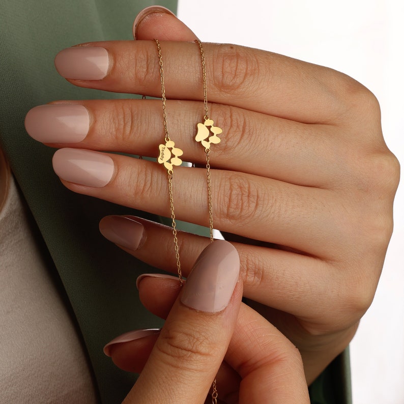 Paw Print Name Bracelet, Personalized Elegant Dog Paw Bracelet, Minimalist Paw Bracelet, Name Bracelet, Pet Bracelet, Christmas Gift