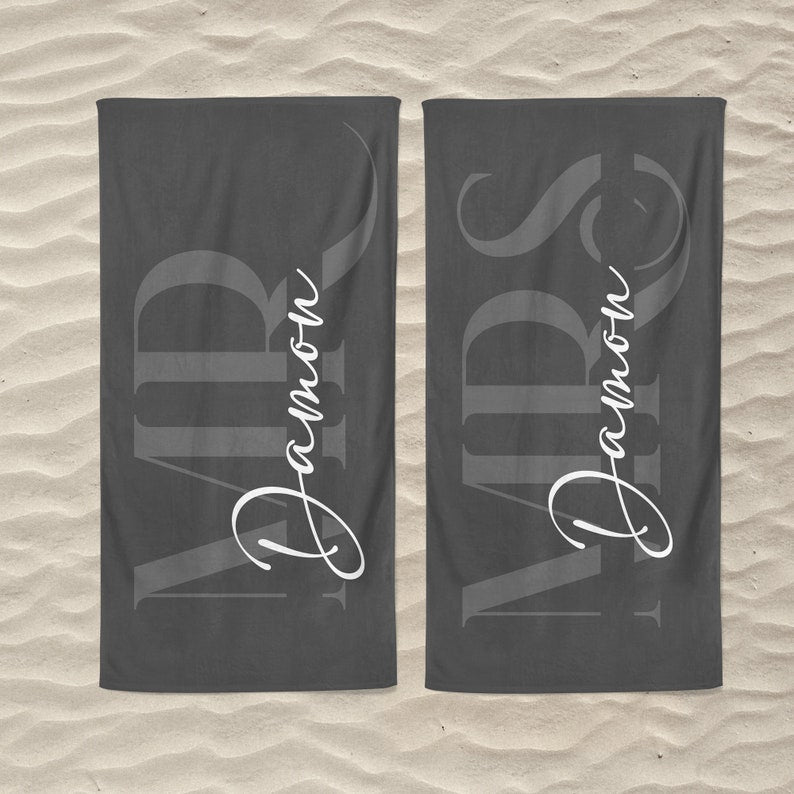 Custom Couple Towel,Personalized Mr. and Mrs. Beach Towel, His and Hers Newlywed Gift, Just Married Bride Gift, Wedding Gift,Honeymoon Gift