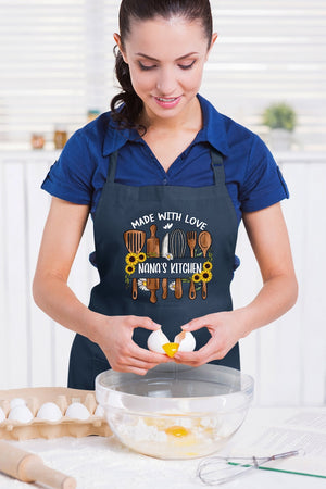 Personalized Apron With Pockets, Nana Apron Made With Love, Mama Apron Gift, Valentine Mothers Day or Birthday Gift for Nana or Grandma