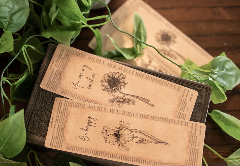 Personalized Birth Flower Bookmark with Name, Laminated Personalized Bookmark