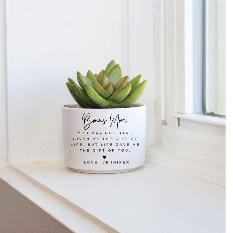 Bonus Mom Gift, Gift for Stepmom, Personalized Planter, Custom Flower Pot, Mother's Day Gift for Stepmom, Gift from Bonus Daughter