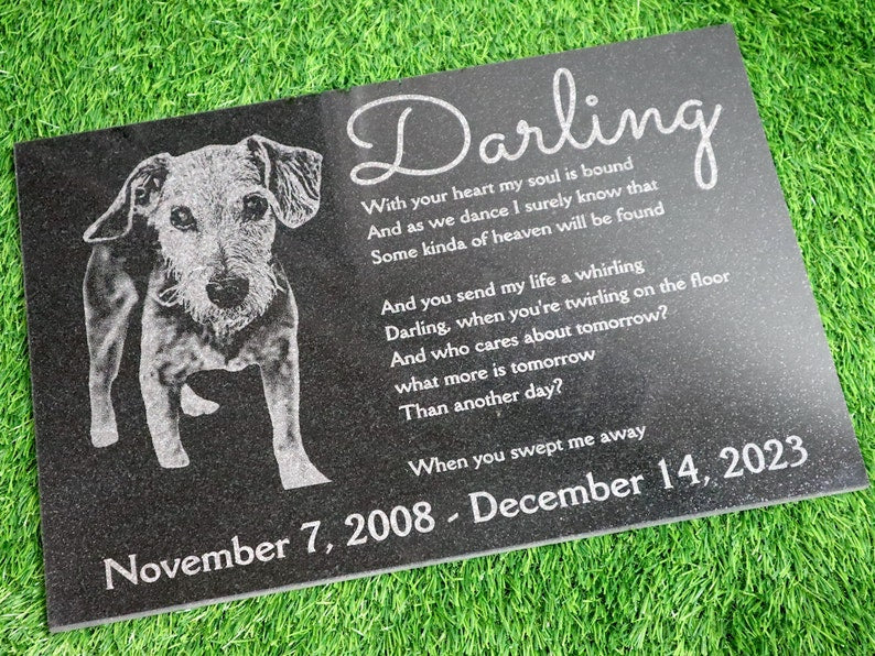 Custom Pet Memorial Picture Stone Black Personalized Dog Memorial Pet Grave Marker for Dog Cat Horse