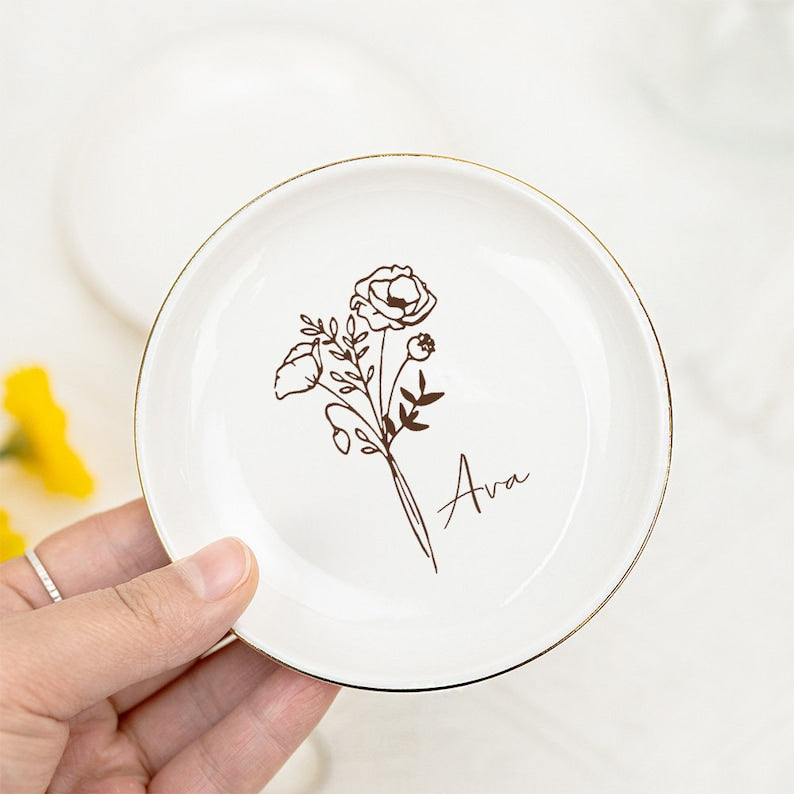 Custom Birth Flower Ring Dish,Wedding Ring Dish,Bridesmaid Gift,Wedding Engagement Gift,Gift for Women,Moms Birthday Gift,Best Firend Gift