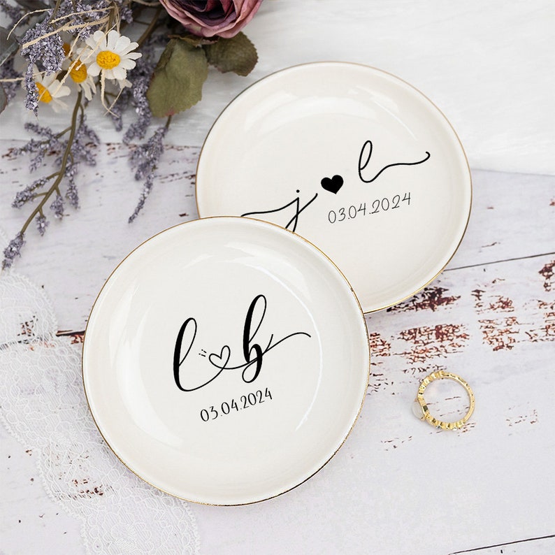 Personalized Ceramic Ring Dish, Wedding Ring Dish, Initials and Date Jewelry Dish, Valentines Day Gift for Wife Girlfriend, Anniversary Gift