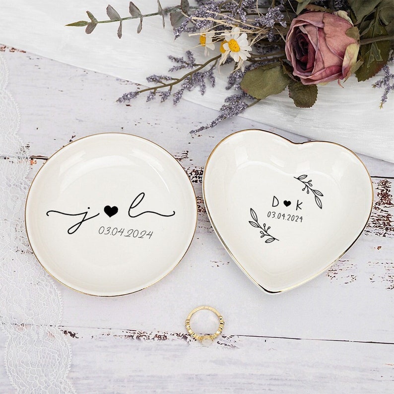 Personalized Ceramic Ring Dish, Wedding Ring Dish, Initials and Date Jewelry Dish, Valentines Day Gift for Wife Girlfriend, Anniversary Gift